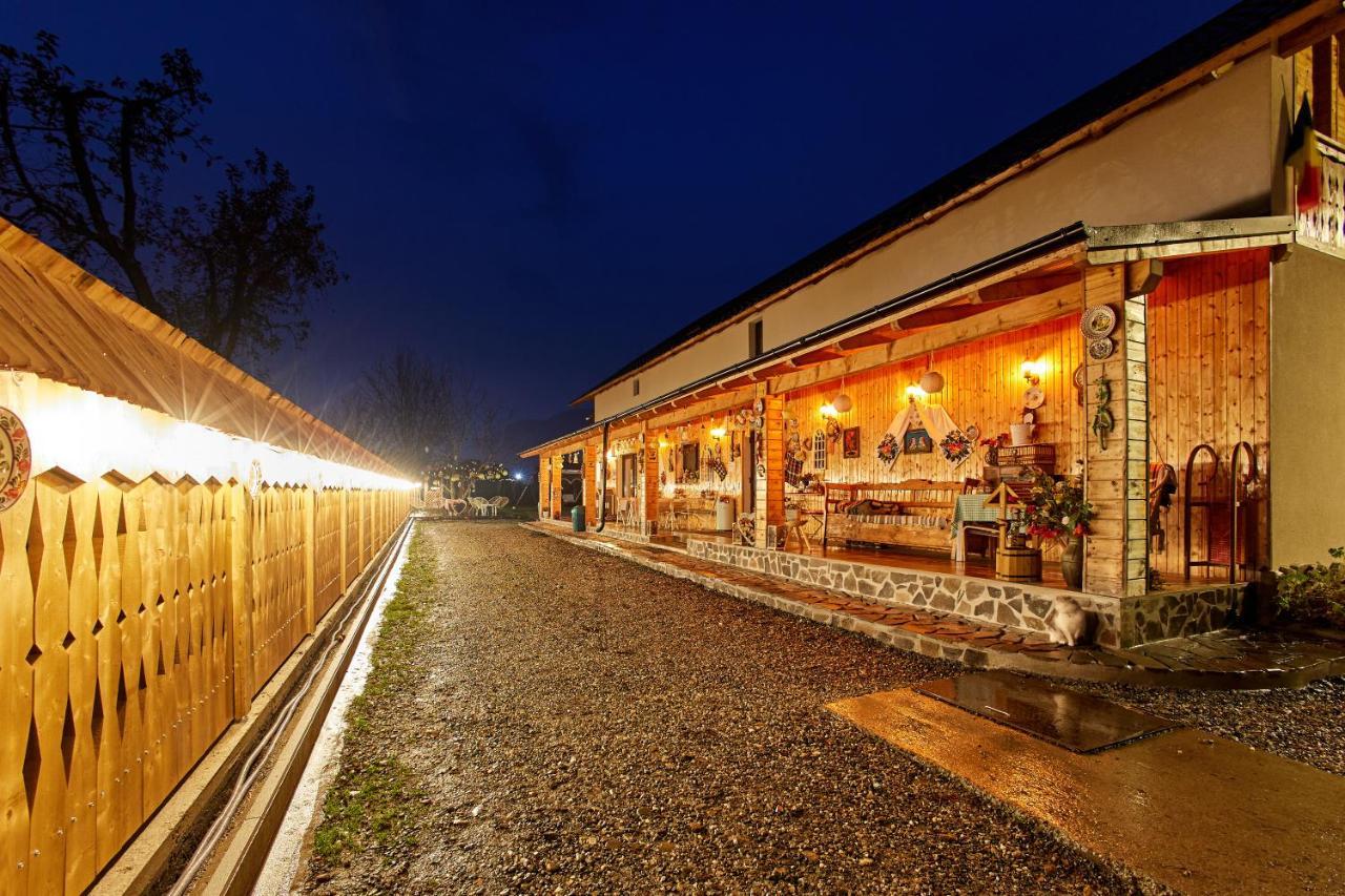 Gradina Lu' Ion "A Home Away From Home" (Adults Only) Vişeu de Sus 외부 사진